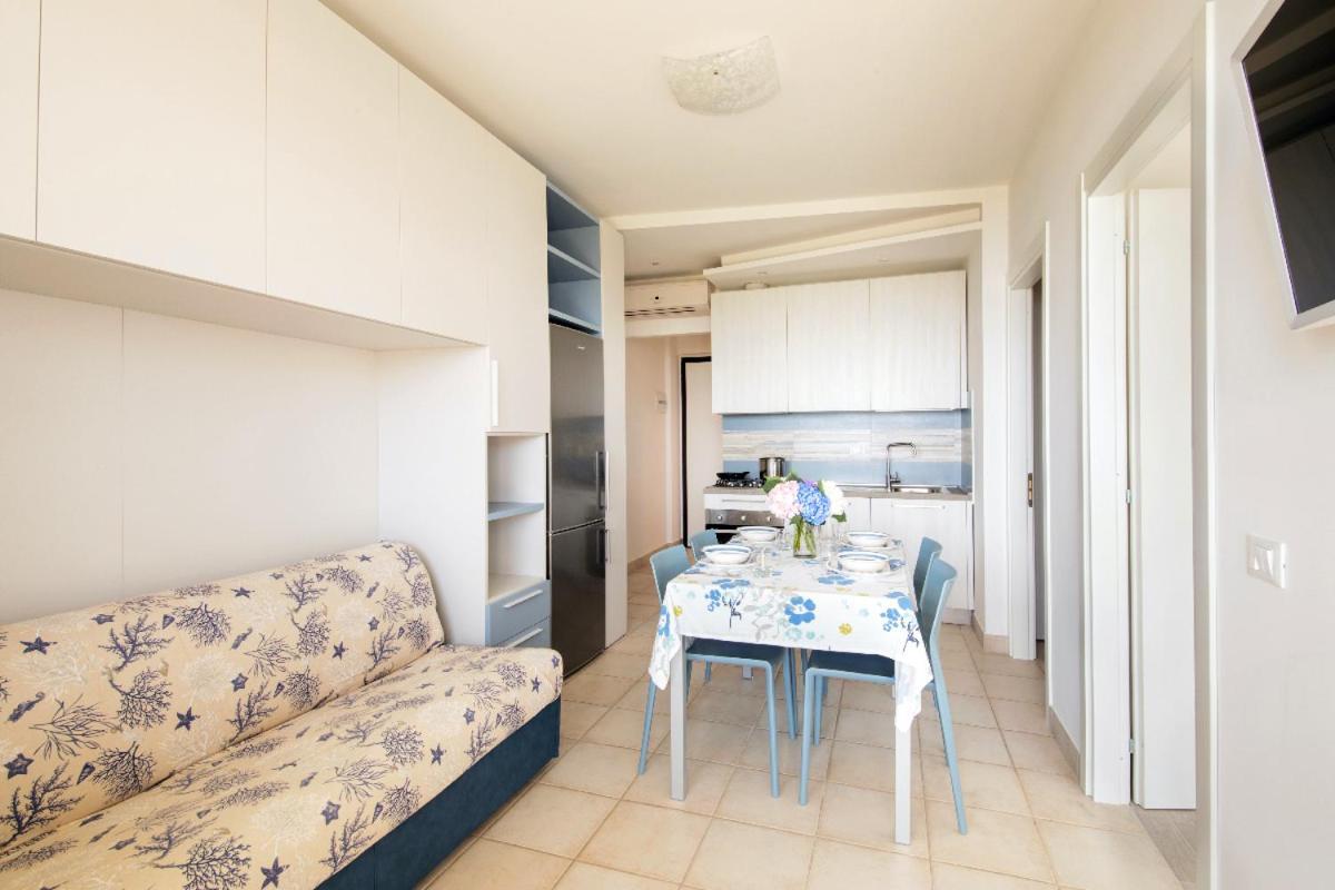 Residence Brezza Di Mare San Benedetto del Tronto Exterior foto